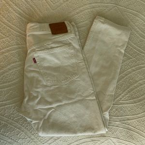 Levi’s 501 S distressed jeans